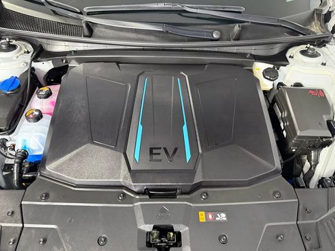 Used 2024 Hyundai Ioniq 5 SEL RWD image 21