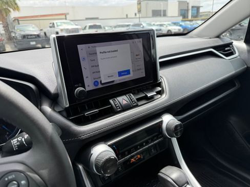 Used 2023 Toyota RAV4 XLE Premium AWD/4WD image 18