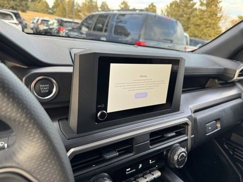 Certified 2025 Toyota 4Runner SR5 image 13