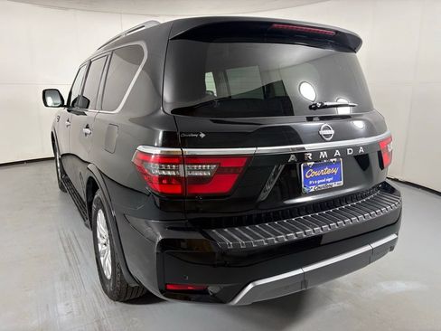 Used 2024 Nissan Armada SV AWD/4WD image 6