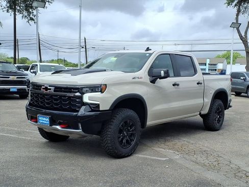 New 2026 Chevrolet Silverado 1500 ZR2 image 7