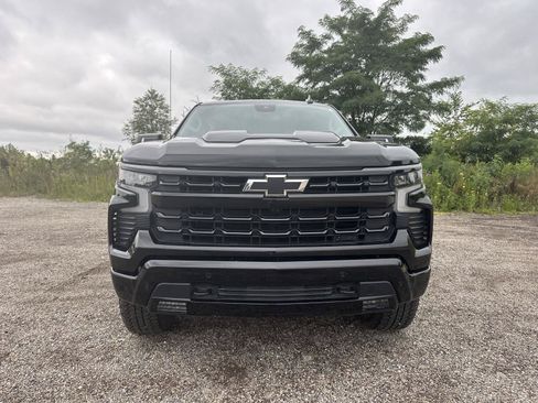 Used 2026 Chevrolet Silverado 1500 LT Trail Boss w/ LT Trail Boss Premium Package AWD/4WD image 2