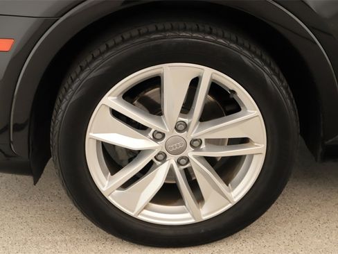 Used 2018 Audi Q3 2.0T Premium w/ Convenience Package image 33