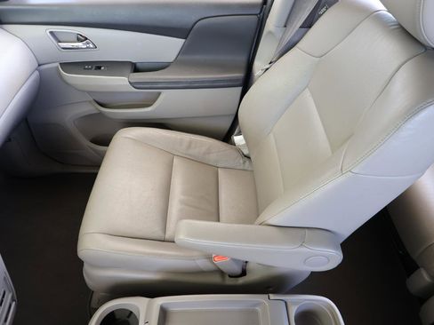 Used 2016 Honda Odyssey EX-L image 18