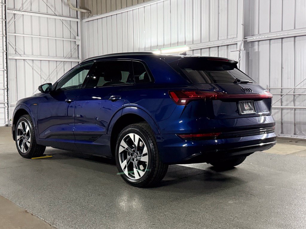 Used 2022 Audi e-tron Premium AWD/4WD image 12
