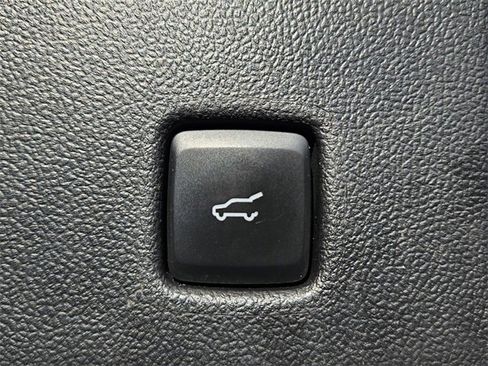 Used 2023 Ford Escape Platinum image 14