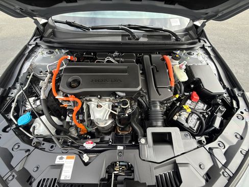 Used 2024 Honda Accord Sport image 7