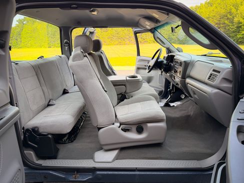 Used 2004 Ford F250 XLT AWD/4WD image 24
