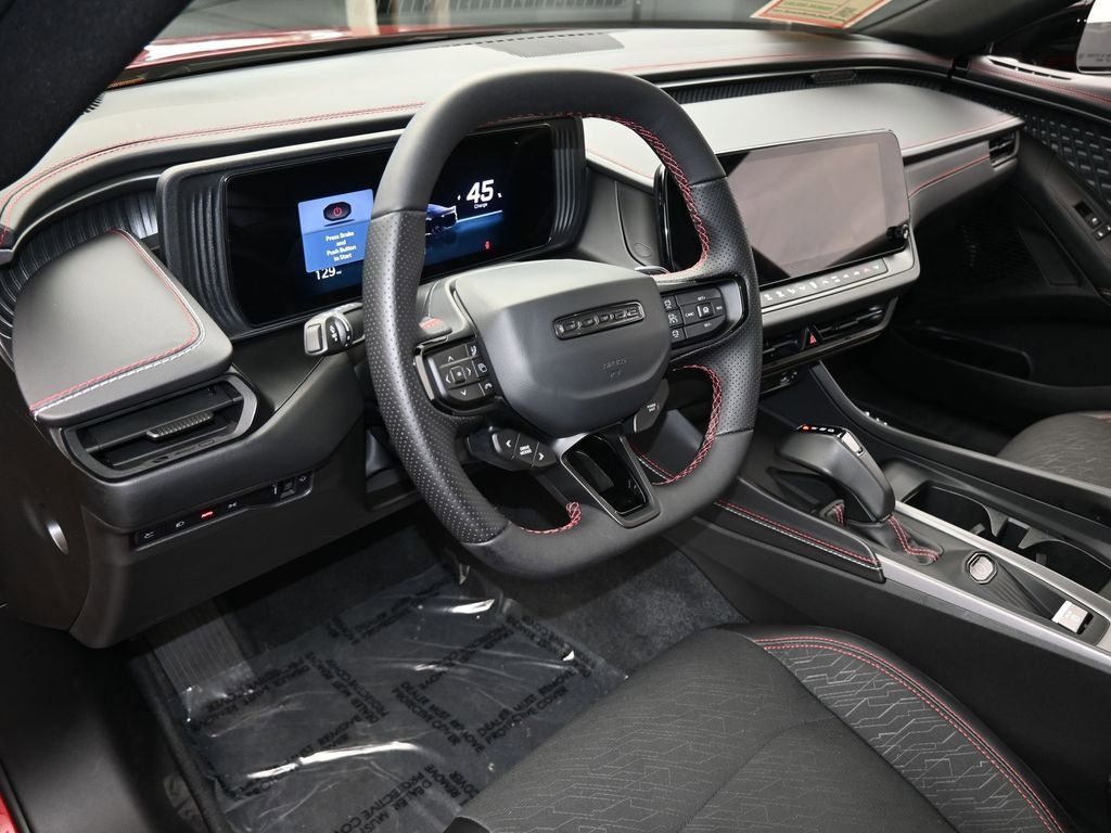 Used 2025 Dodge Charger Daytona R/T w/ Sun & Sound Package AWD/4WD image 10