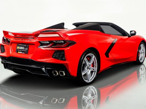 Used 2020 Chevrolet Corvette Stingray Convertible w/ 1LT image 11