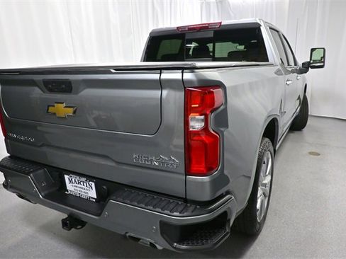 Used 2024 Chevrolet Silverado 1500 High Country w/ High Country Premium Package image 4