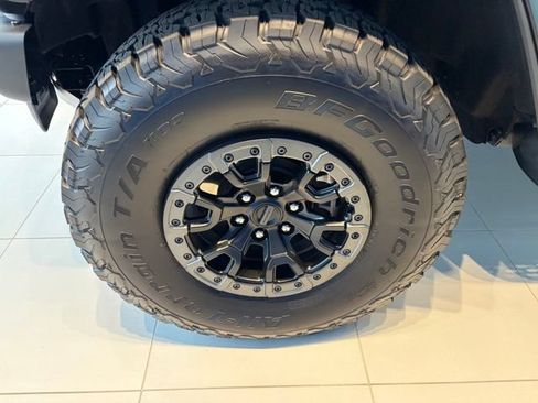 Used 2023 Ford Bronco Raptor AWD/4WD image 3