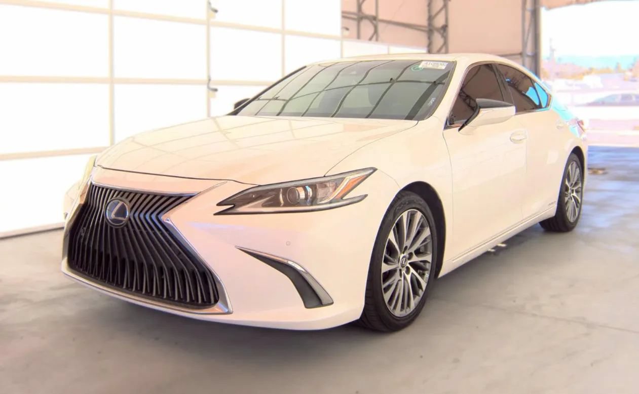 Used 2021 Lexus ES 300h w/ Premium Package FWD image 1
