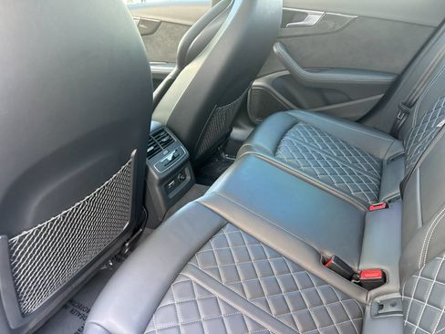 Used 2022 Audi S4 Premium Plus w/ Premium Plus Package AWD/4WD image 12