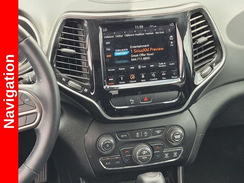 Used 2019 Jeep Cherokee Limited w/ Luxury Group FWD image 14