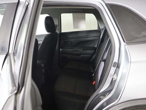 Used 2023 Mitsubishi Outlander Sport ES AWD/4WD image 27