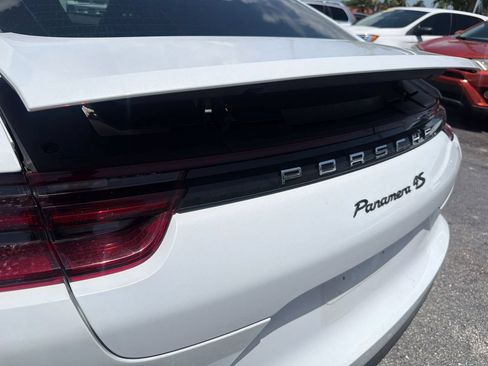 Used 2017 Porsche Panamera 4S AWD/4WD image 18