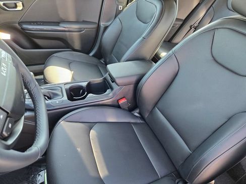 New 2026 Kia K4 EX FWD image 24
