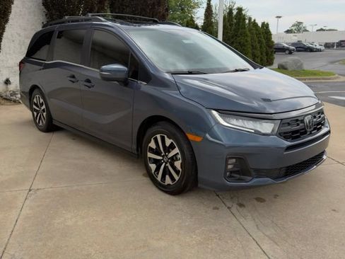 Certified 2025 Honda Odyssey EX-L image 7