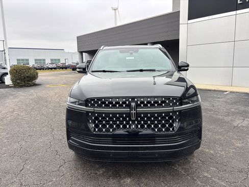 New 2026 Lincoln Navigator Black Label AWD/4WD image 2