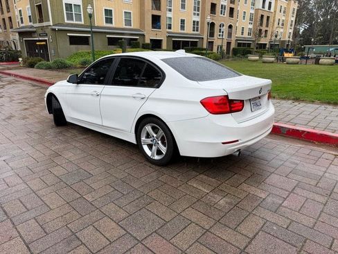Used 2014 BMW 320i Sedan RWD image 6