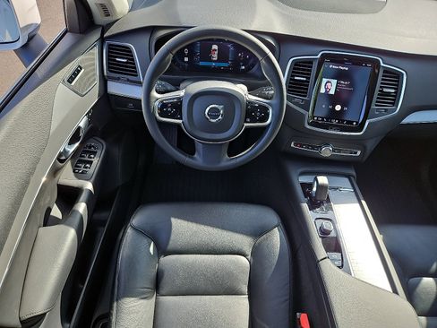 Certified 2024 Volvo XC90 B5 Core w/ Protection Package Premier image 11