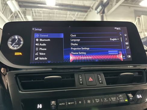 Used 2022 Lexus ES 300h F Sport image 56