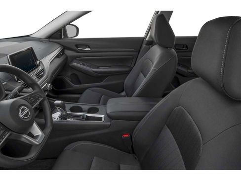 Used 2025 Nissan Altima 2.5 SV FWD image 17