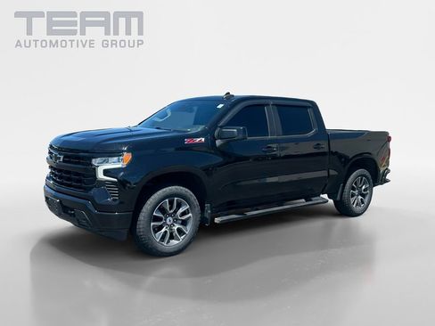 Used 2023 Chevrolet Silverado 1500 RST AWD/4WD image 3