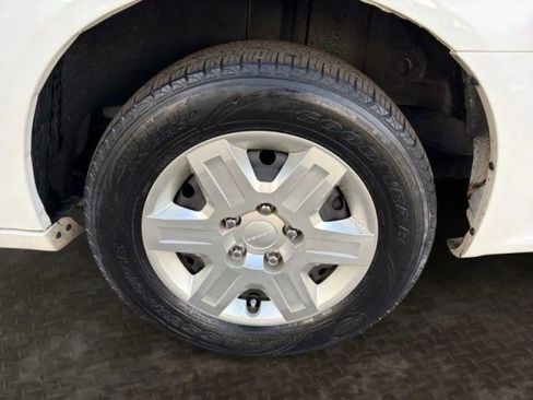 Used 2012 Dodge Grand Caravan SE FWD image 31