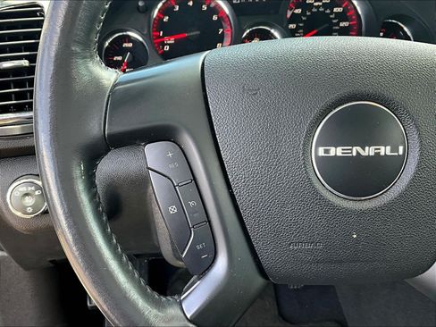 Used 2012 GMC Acadia Denali AWD/4WD image 11
