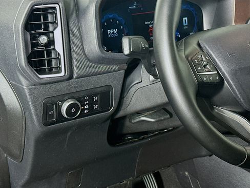 Used 2025 Ford Bronco Sport Outer Banks w/ Outer Banks Tech Package+ image 17