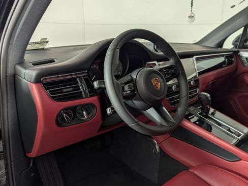New 2026 Porsche Macan S image 4