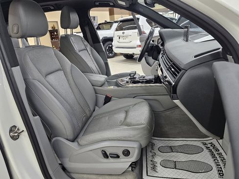 Used 2017 Audi Q7 2.0T Premium Plus image 21