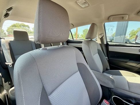 Used 2018 Toyota Corolla LE FWD image 24