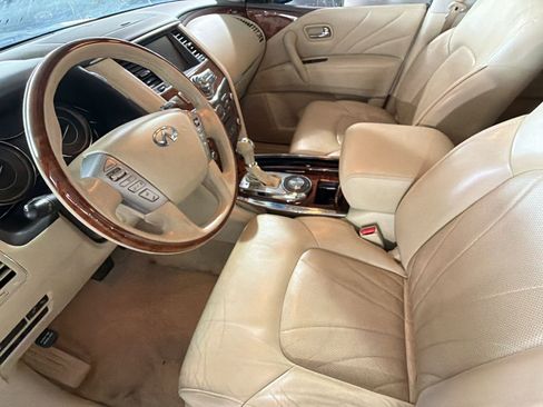 Used 2016 INFINITI QX80 2WD w/ Deluxe Technology Package image 4