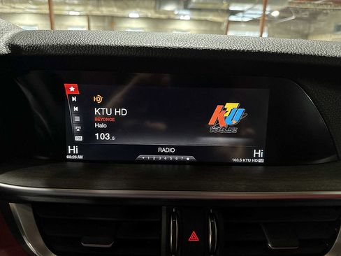 Used 2018 Alfa Romeo Stelvio Ti Sport image 21