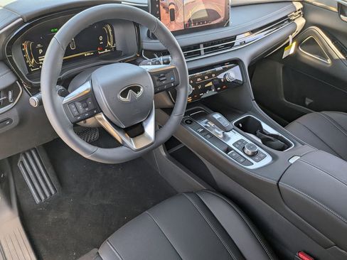 Certified 2026 INFINITI QX60 Luxe w/ Cargo Package FWD image 11
