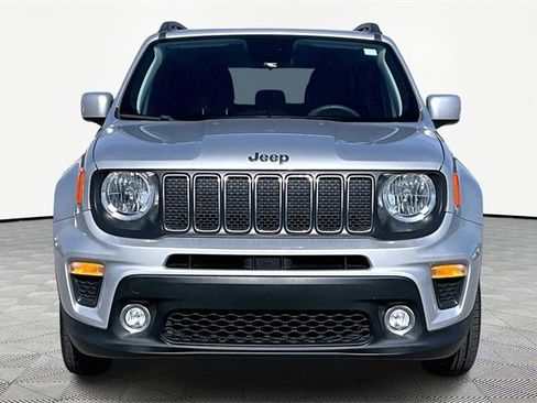 Used 2019 Jeep Renegade Latitude image 3
