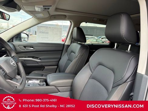 New 2026 Nissan Pathfinder SL w/ SL Premium Package AWD/4WD image 14