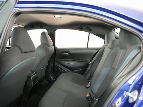 Used 2021 Toyota Corolla SE image 34