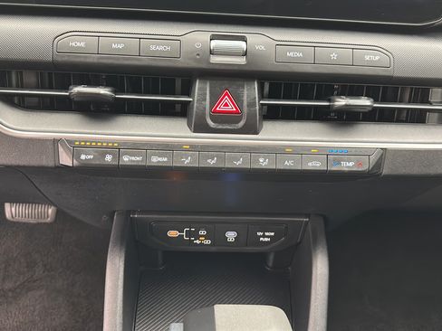 Used 2025 Kia K4 FWD image 17