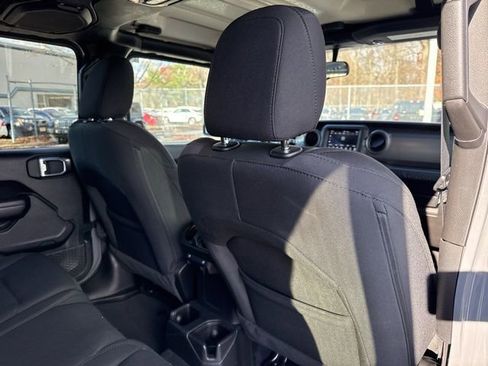 Used 2021 Jeep Wrangler Unlimited Sport image 24
