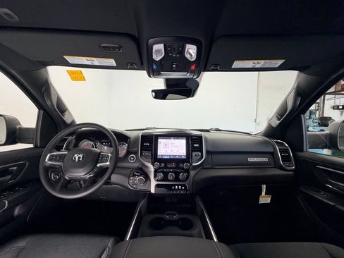 New 2026 RAM 1500 4x4 Crew Cab image 10