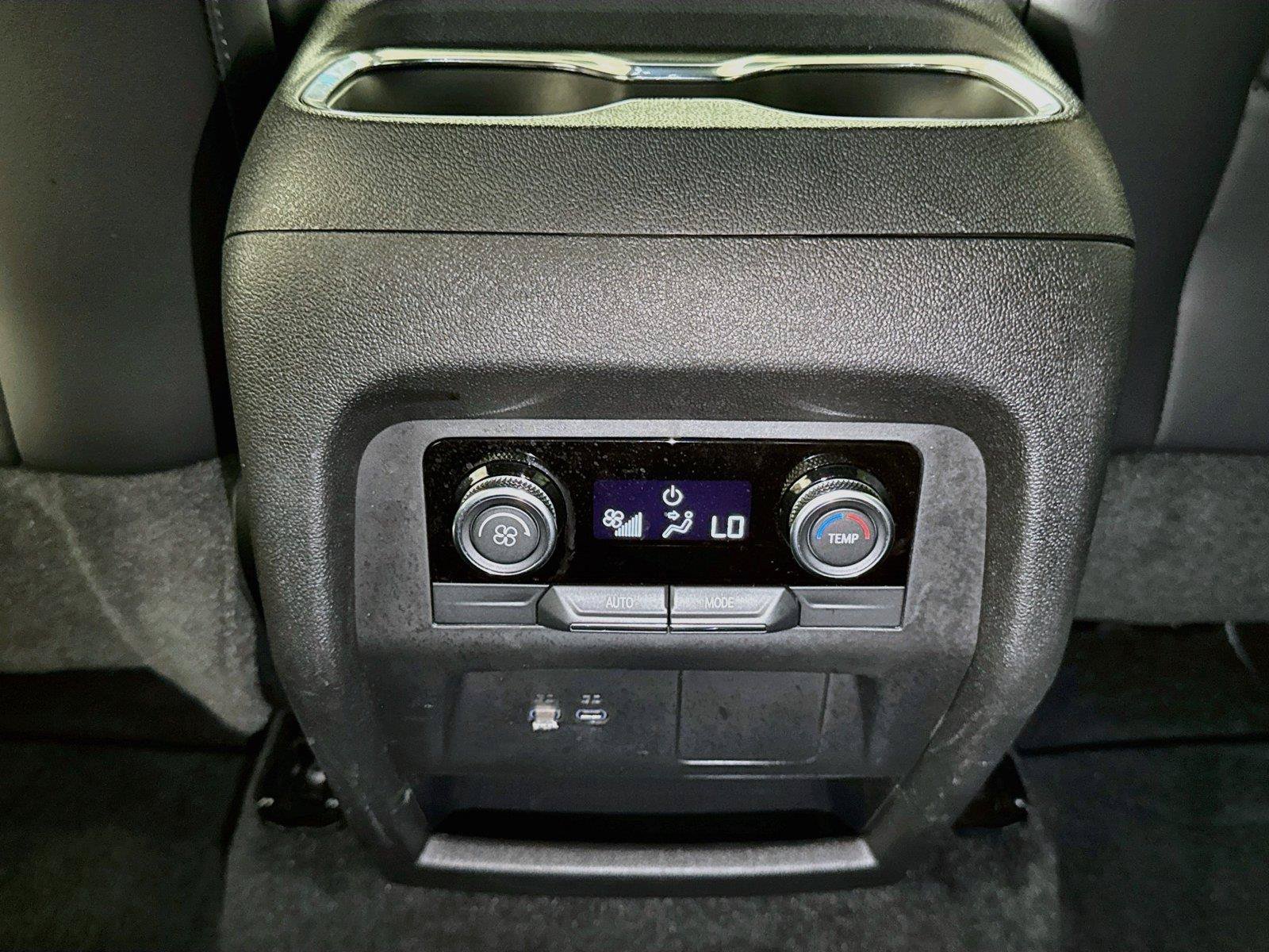 Certified 2026 Buick Enclave Preferred FWD image 24
