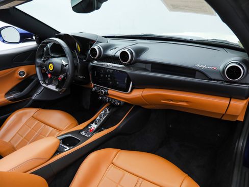 Certified 2023 Ferrari Portofino M image 26