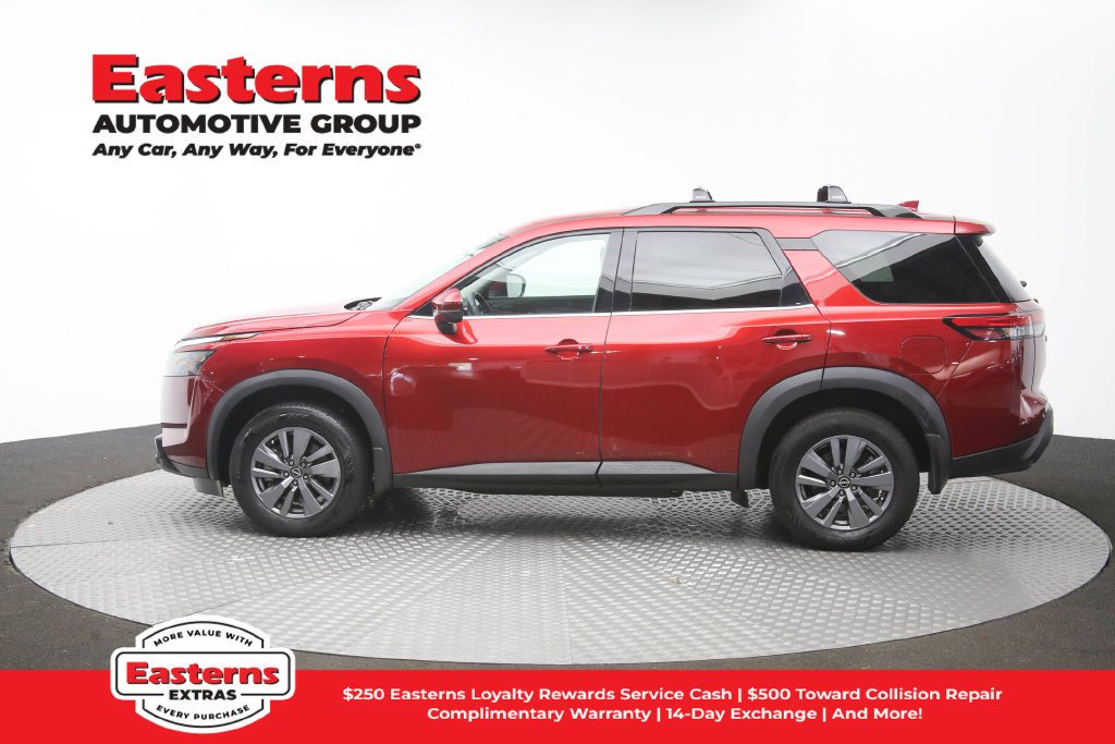 Used 2024 Nissan Pathfinder SV AWD/4WD image 63
