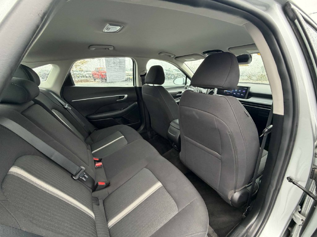 Used 2025 Hyundai Sonata SEL FWD image 26
