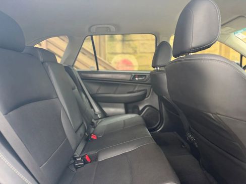 Used 2019 Subaru Outback 2.5i Limited w/ Popular Package #2 AWD/4WD image 28