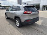 Used 2015 Jeep Cherokee Latitude w/ Cold Weather Group image 5
